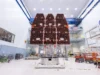 南希·格蕾丝·罗曼望远镜实时更新:美国宇航局准备罗曼发射 The Roman Space Telescope hangs in the clean room.