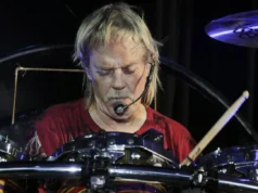 传奇 ZZ Top 鼓手 Frank Beard 去世,享年 77 岁 Legendary ZZ Top drummer Frank Beard dead at 77